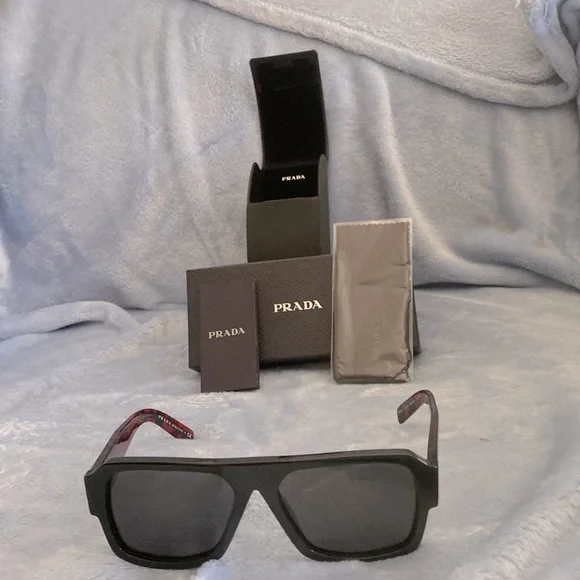 Prada | Accessories | New Prada Sunglasses Worn Once Dont  display picture 2